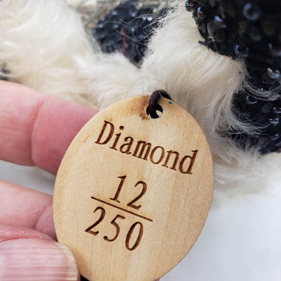 Robert Raikes April Birthday Bear named Diamond - Picture 6 of 11